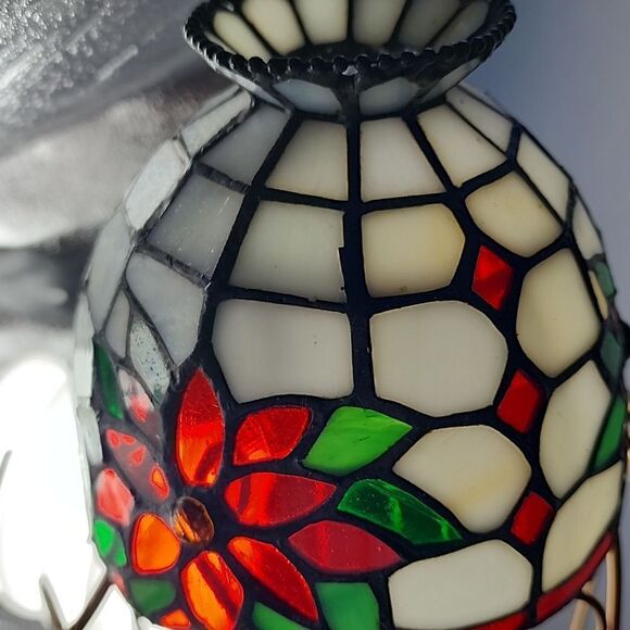 Tiffany Style Stained Glass Small Poinsettia Lamp Shade - Picture 1 of 8